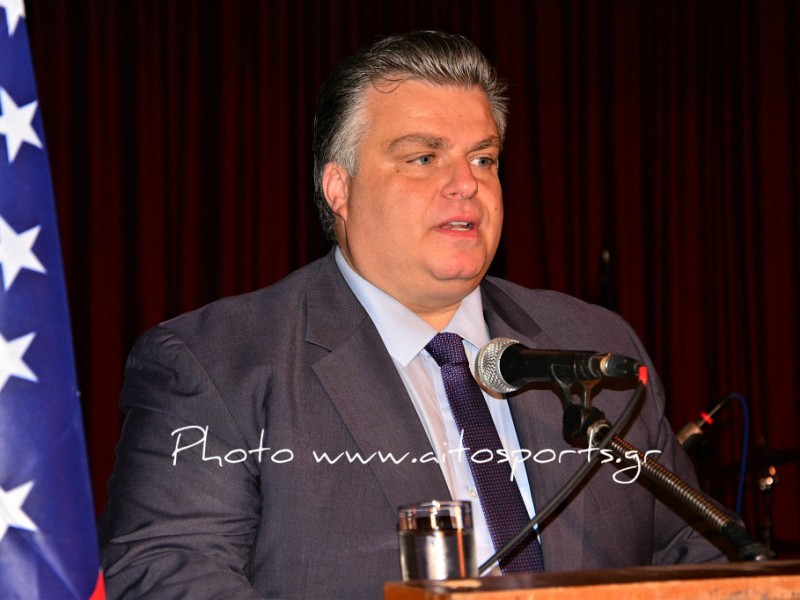 Καραπάνος για ΑΕΜ: Είμαι διατεθειμένος να συνεισφέρω προσωπικά, με πράξεις και έργα και όχι με θεωρίες.